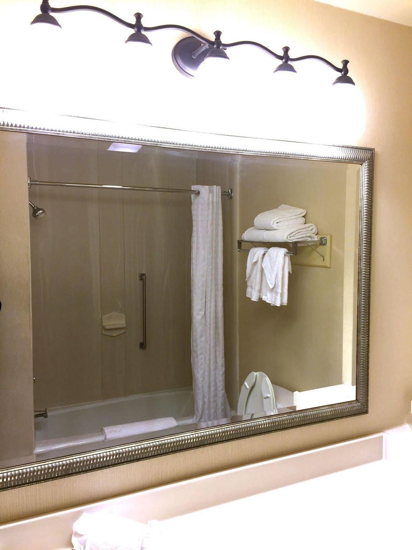 Country & By Radisson, Downtown Hotel 3*